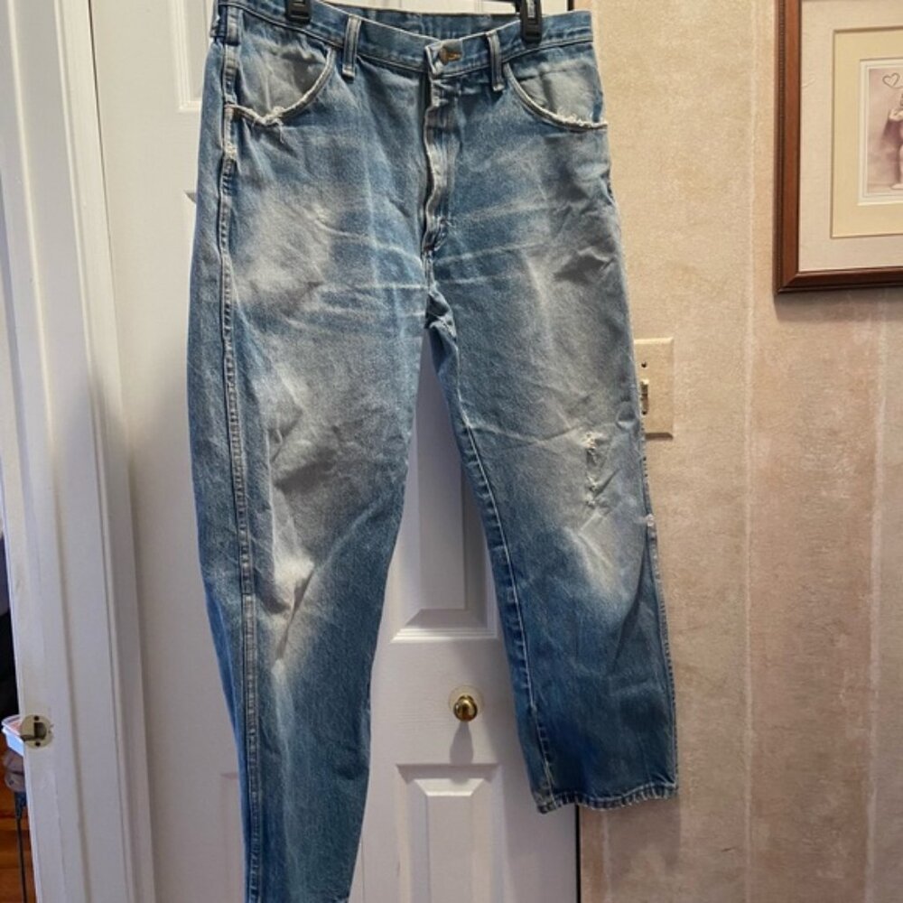 Levi’s men vintage distressed straight leg jeans 38/30